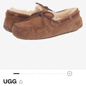 UGG Dakota Moccasin